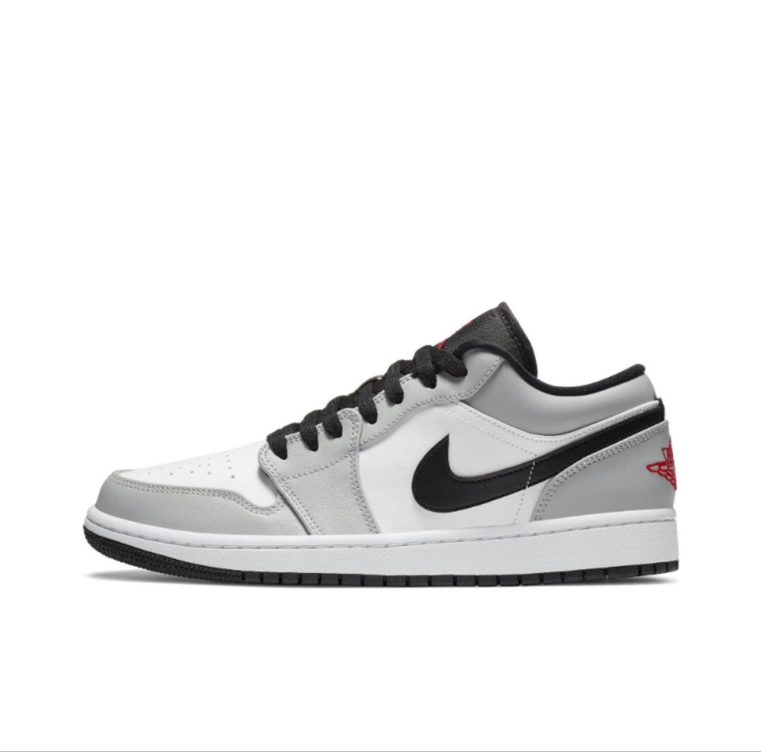 Jordan 1 low Light Smoke Grey