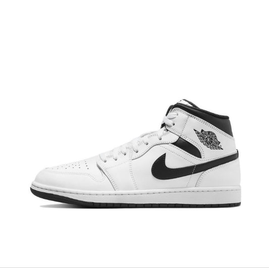 Jordan 1 Mid white